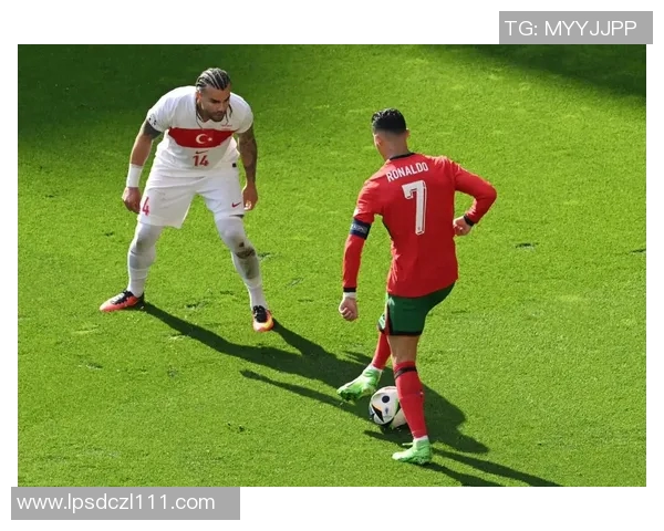 大眼足球球星的魅力与影响力解析：从球场到全球粉丝的热情追随